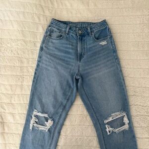 American Eagle Outfitters Women's Light Blue Distressed High Rise Jeans